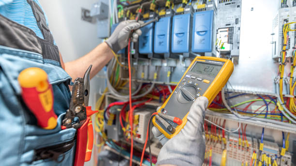 Best Licensed Electrician  in Munroe Falls, OH